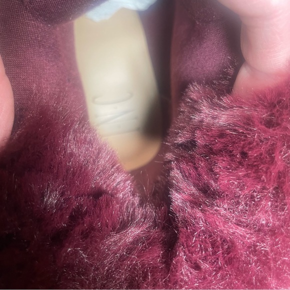 BNIB INTERNATIONAL CONCEPTS RHINESTONE BURGUNDY FUR CUFF ANKLE BOOTS GORGEOUS! - Picture 7 of 16